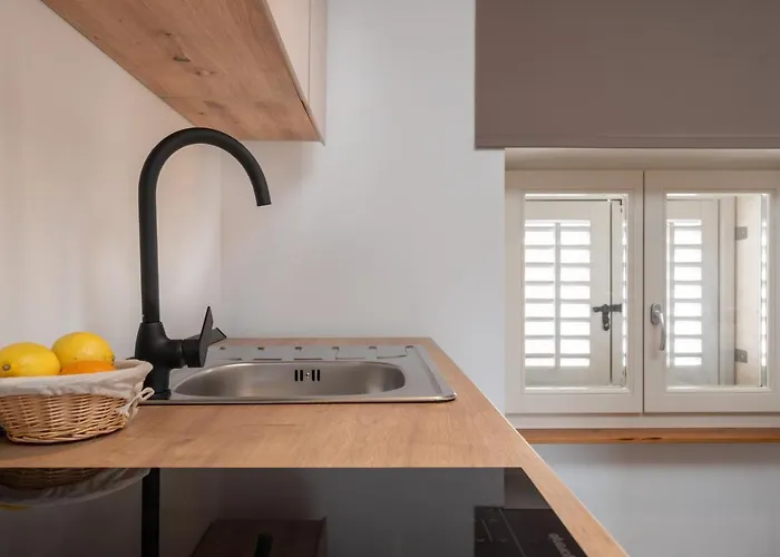 Aaa & With Free Parking - Reservation Needed Appartamento *